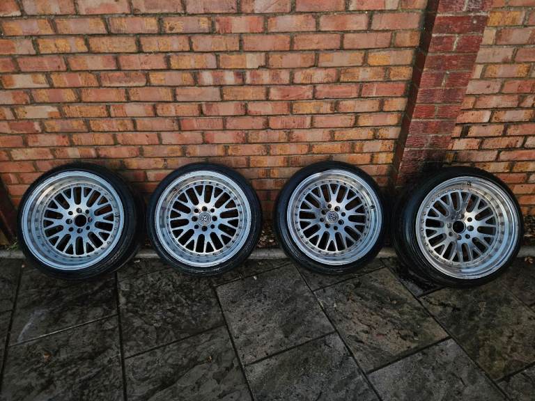 18" Wheels with Tyres 