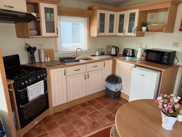 CHEAP CARAVAN FOR SALE OFF SITE 3 BEDROOMS DOUBLE GLAZED