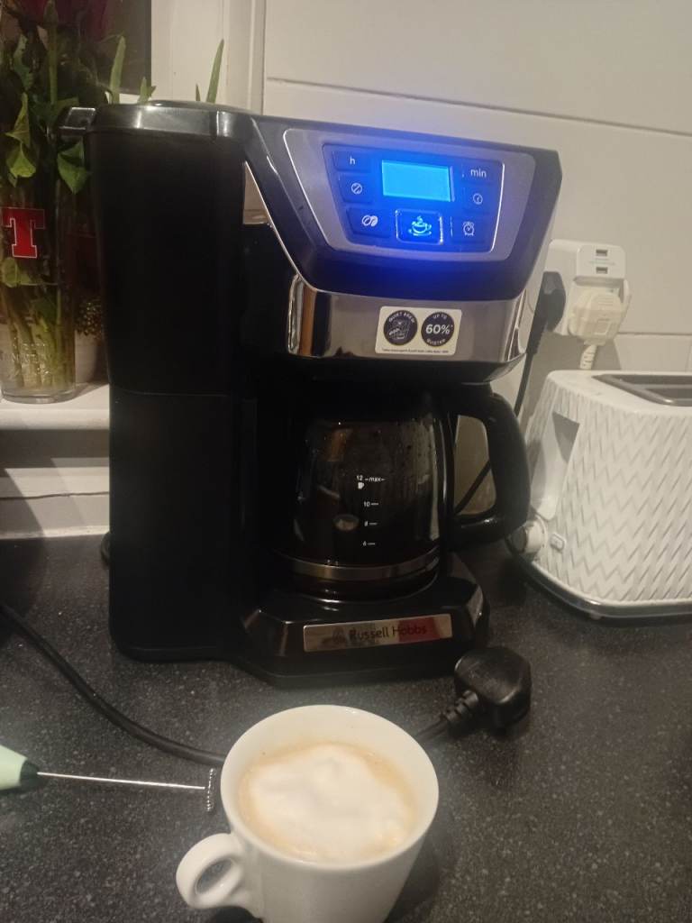 Spacious double room with balcony good bus connection 