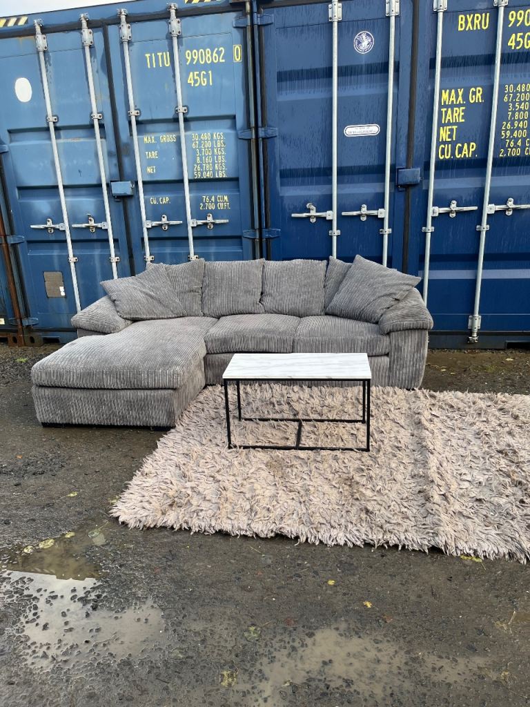 Grey jumbo cord L shape Coner sofa / couch 🚚DELIVERY AVAILABLE🚚