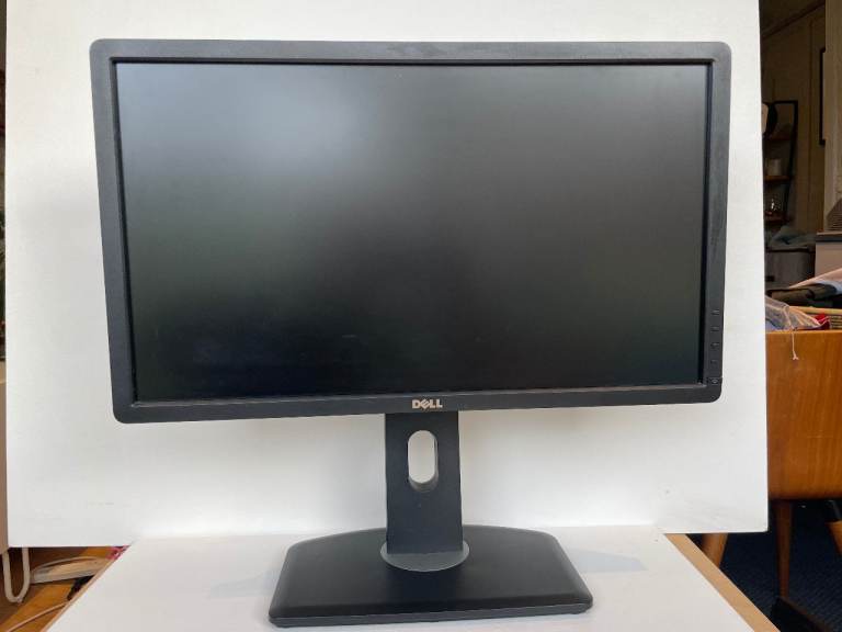 Dell UltraSharp U2312H Monitor Screen VGA, DVI and DP 1080p 23 inch 16:9