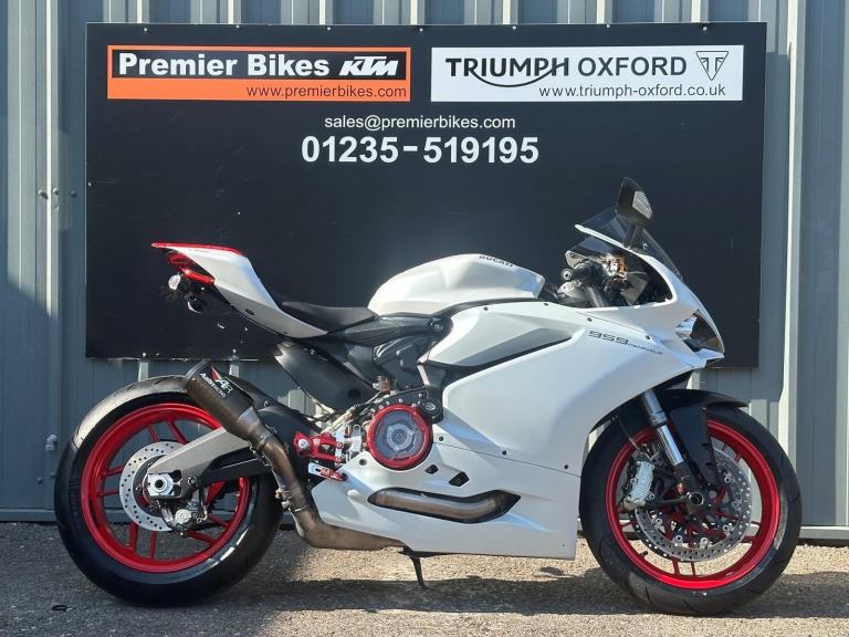 Stunning Low Mileage 2018/18 Ducati Panigale 959 Motorcycle 