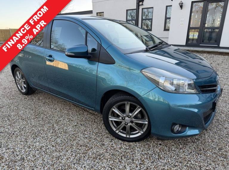 2012 Toyota Yaris 1.33 Dual VVT-i SR Hatchback 5dr Petrol Multidrive S Euro 5 (101 ps) Hatchback ...