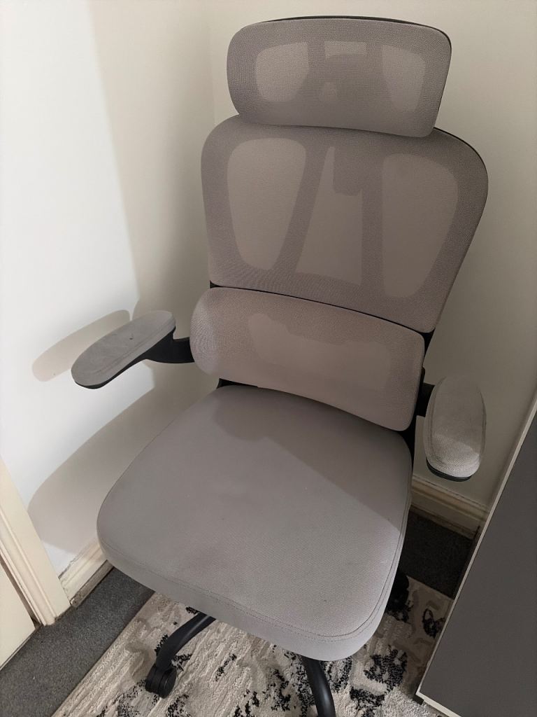 Razor office chair 