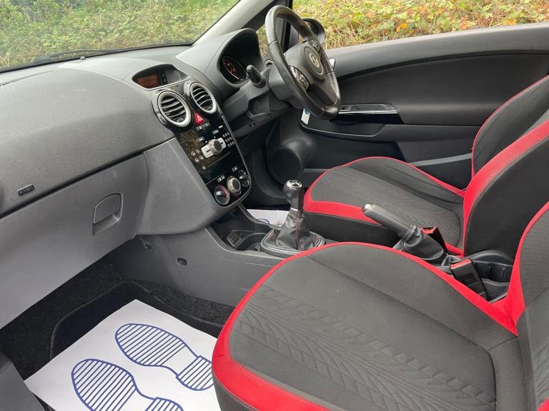 VAUXHALL CORSA 1.4 SRI 14 REG GREY 3 DOOR MOT MAY 3RD 2026 TAX £165 LOW INSURANCE 50+MPG