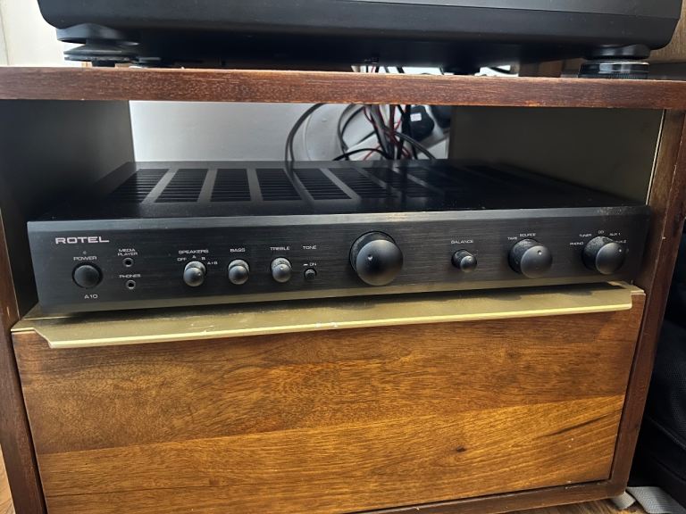 Rotel A10 integrated amp