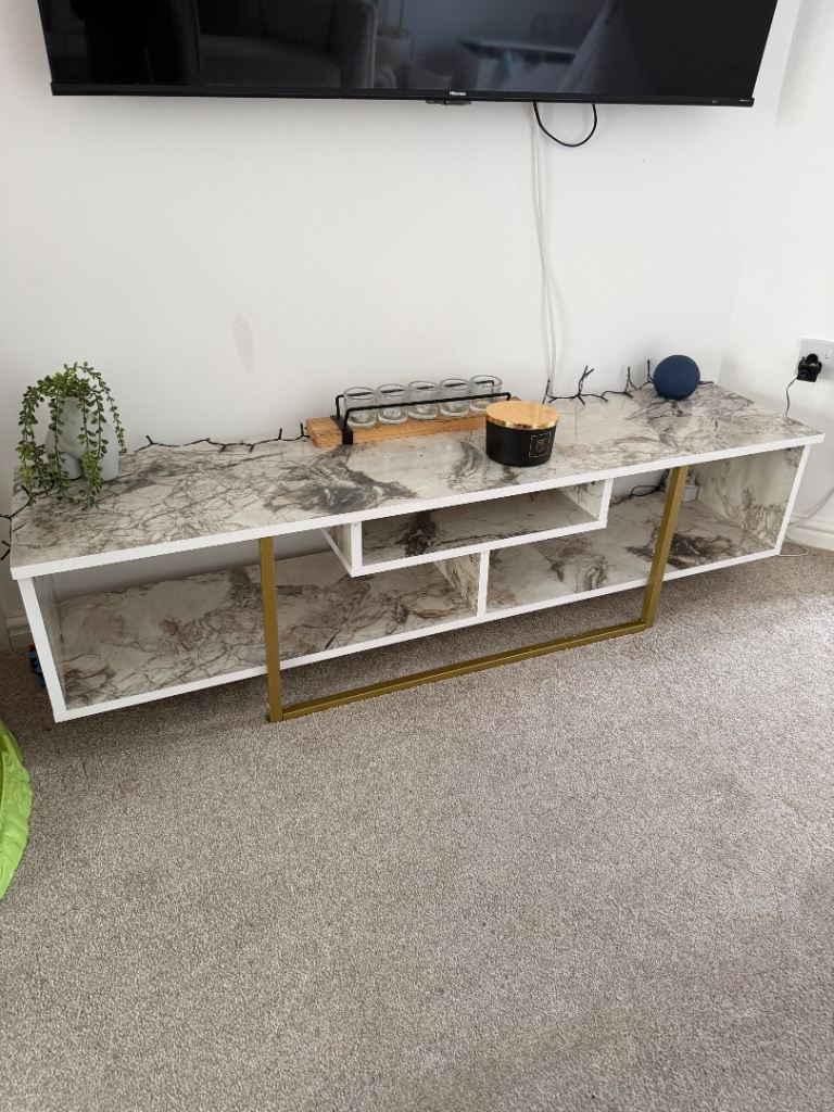 Tv unit - marble effect 