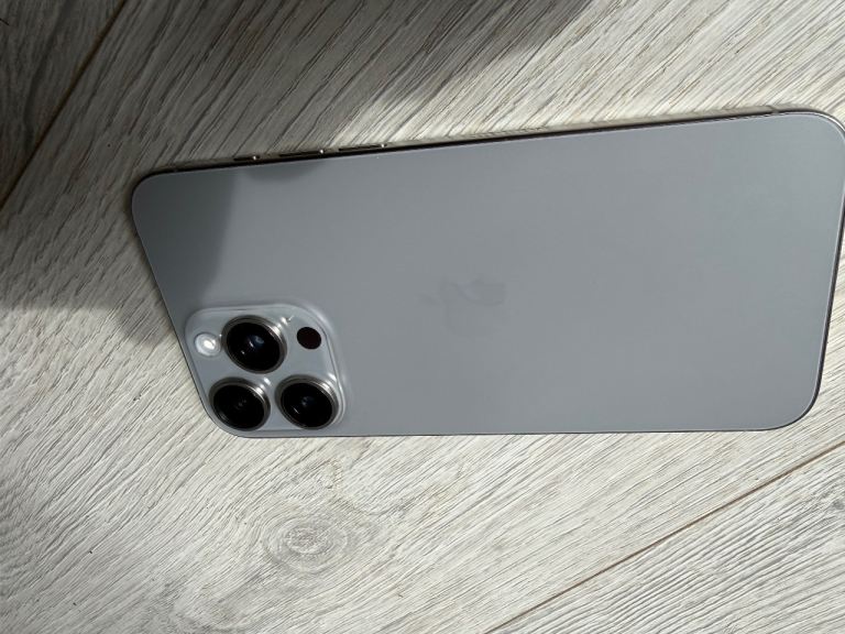 IPhone 15 pro max 256gb Unlocked