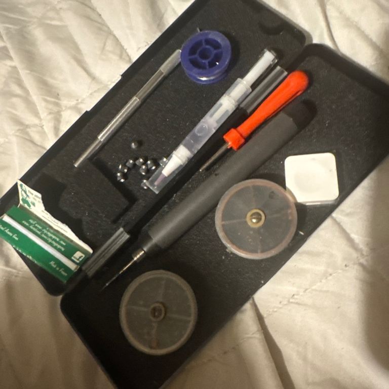 Protective carry case for rifle accessories 