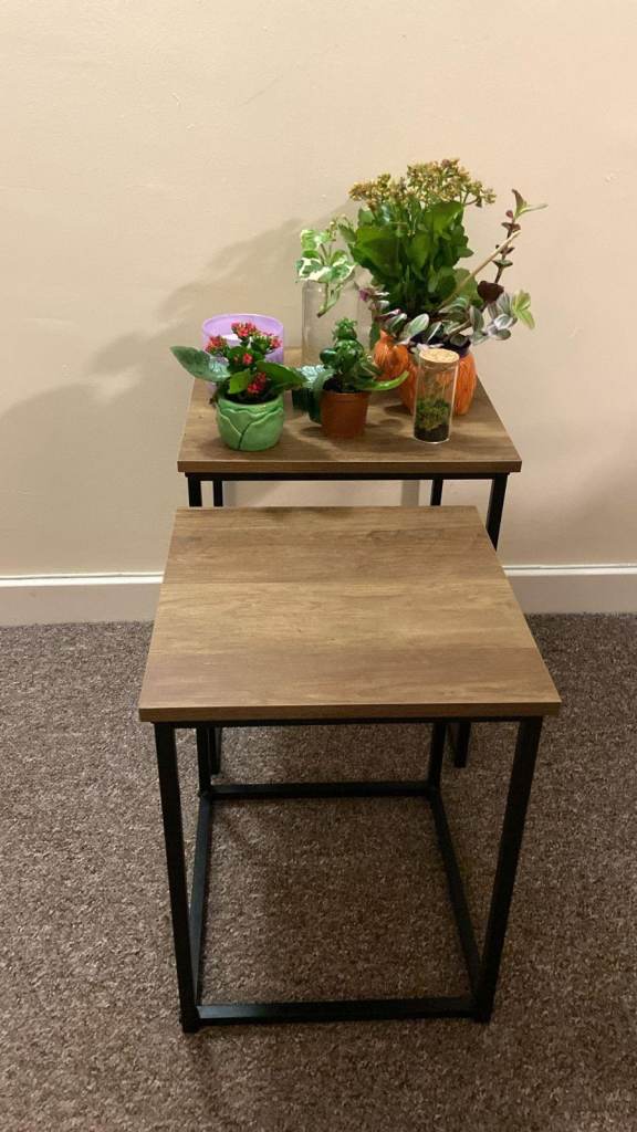 Set of 2 Nesting Tables – B&M – Excellent Condition