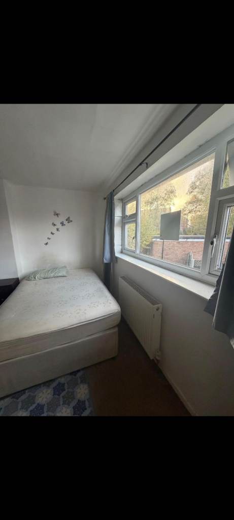 King size Double Bedroom for rent 