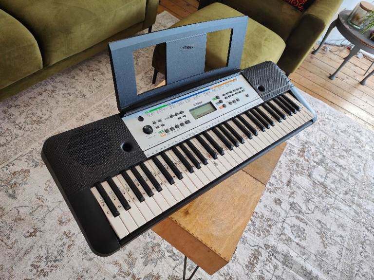 Yamah YPT-255 Keyboard