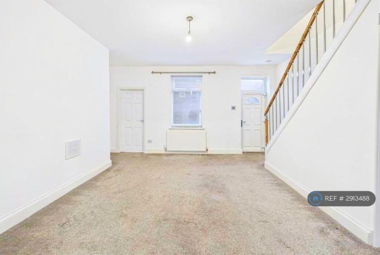 2 bedroom house in Castlereagh St, Sunderland, SR3 (2 bed) (#2913488)