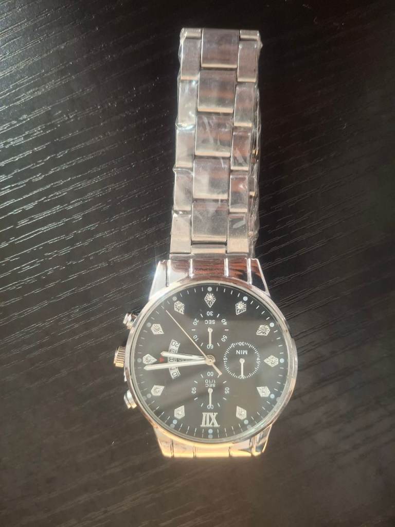 Men's Fashion Watch silver metal with black dial