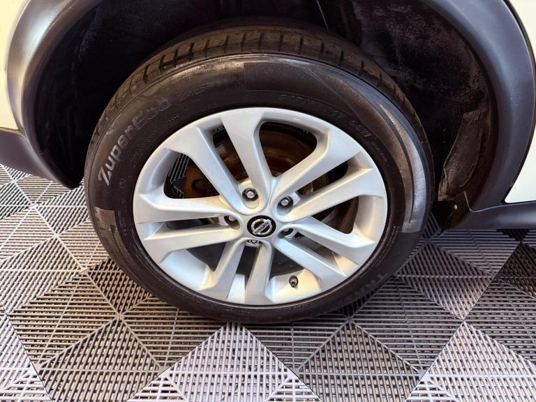 2015 Nissan Juke 1.2 DIG-T Acenta Premium Euro 6 (s/s) 5dr HATCHBACK Petrol Manual