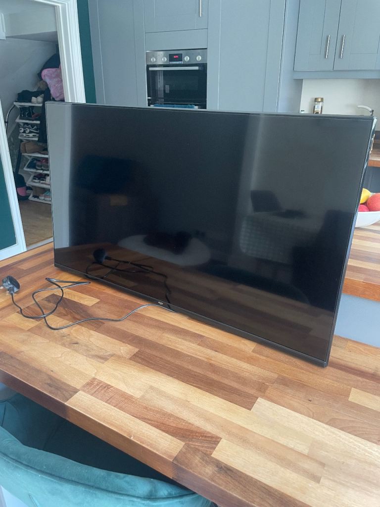 40in Bush Freely TV
