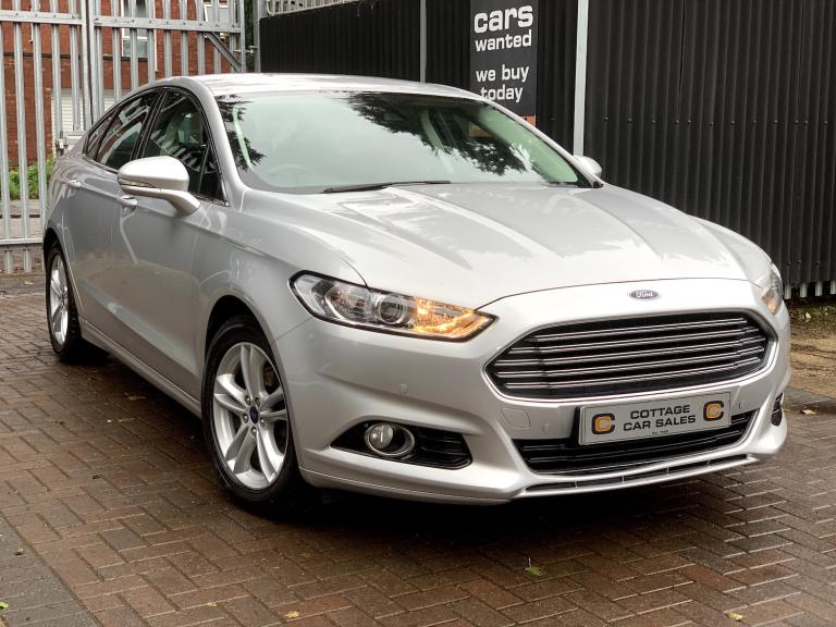 2015 Ford Mondeo 2.0 TDCi Titanium Hatchback 5dr Diesel Manual Euro 6 (s/s)