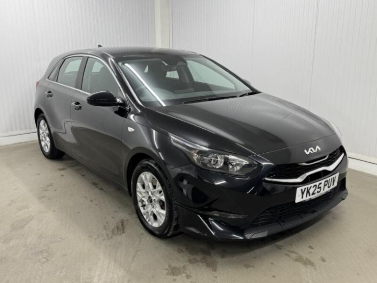 KIA CEED 1.5T GDi ISG 138 2 5dr