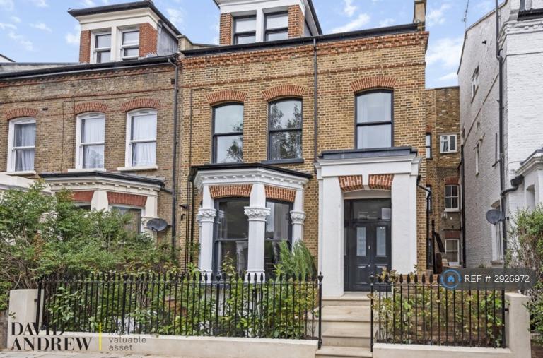 2 bedroom flat in Gloucester Drive, London, N4 (2 bed) (#2926972)
