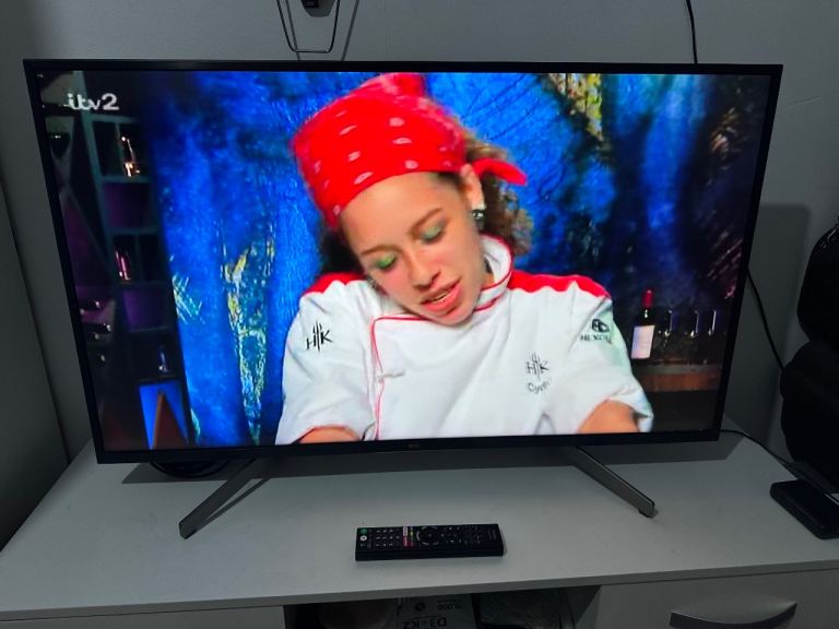 43” SONY BRAVIA 4k SMART LED ULTRA HDTV 