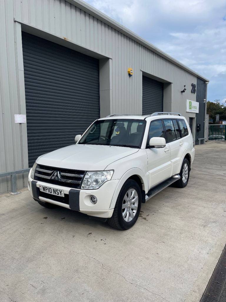 Mitsubishi, SHOGUN, Estate, 2010, Other, 3200 (cc), 5 doors