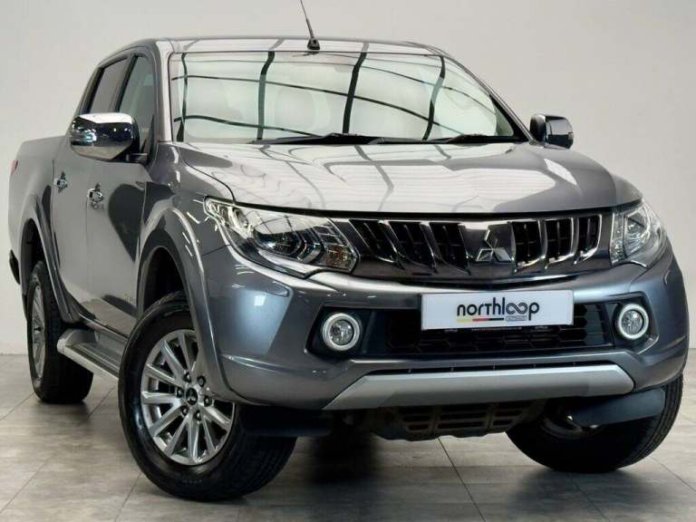 2019 Mitsubishi L200 2.4 DI-D DC Warrior Pickup Double Cab 4dr Diesel Manual 4WD Euro 6 (178 ps) ...