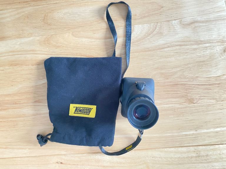 Hoodman Loupe Viewfinder with Pouch – Good Condition