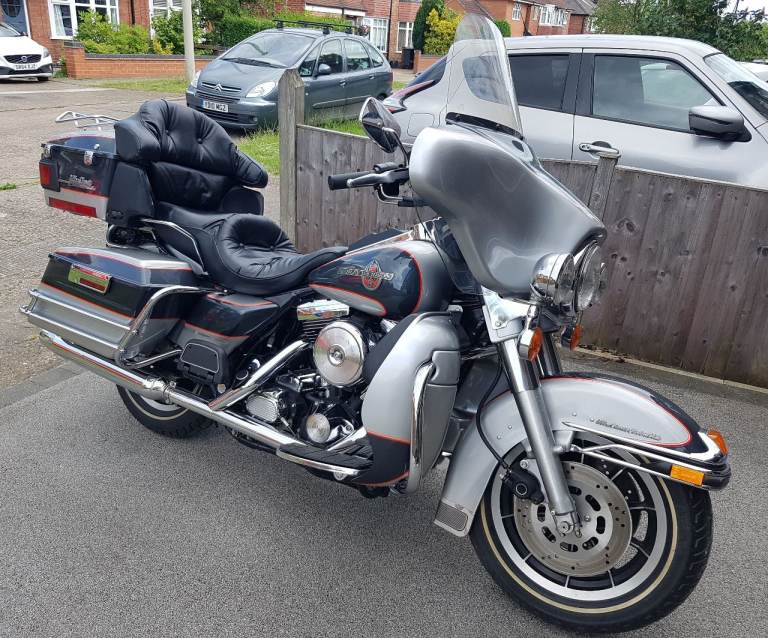 Harley-Davidson 90th Anniversary Ultra Glide FLHTCU Limited Addition. 