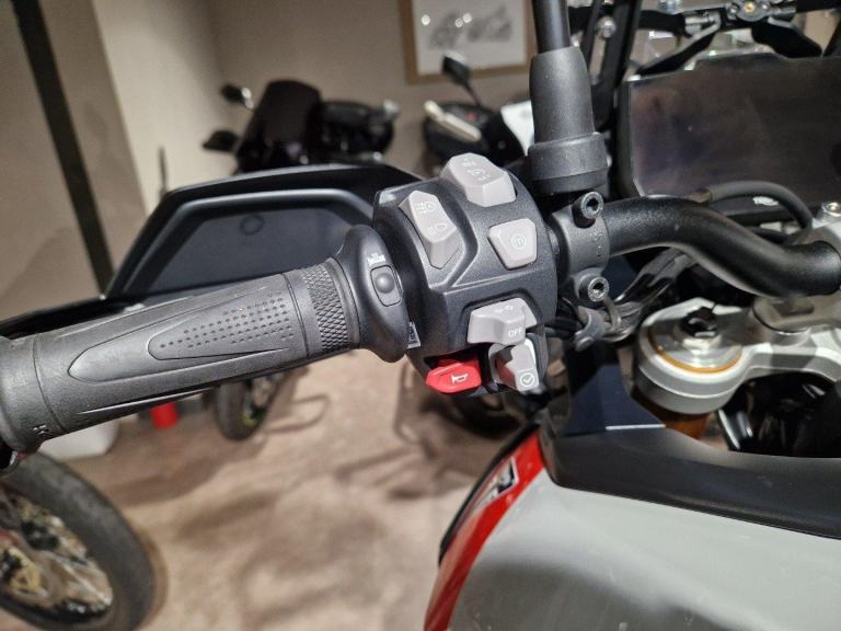 TRIUMPH TIGER 900 RALLY PRO