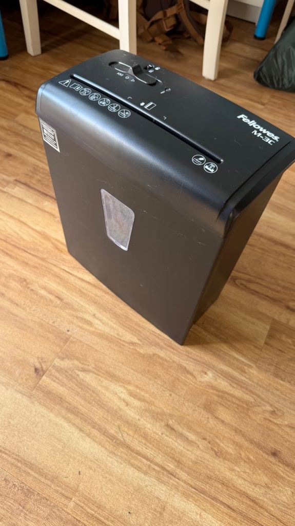 Fellowes M-3C Paper Shredder - Good Condition