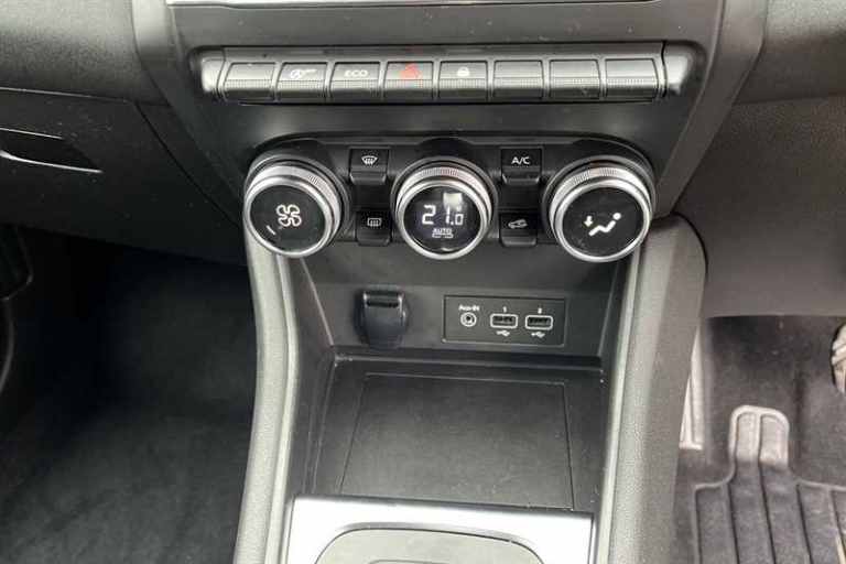 2021 Renault Captur 1.3 TCe (140 PS) Iconic 5 Door Petrol SUV Automatic SUV Petrol Automatic