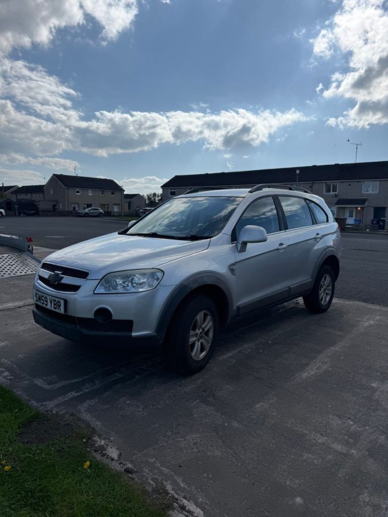 Chevrolet, CAPTIVA, Estate, 2010, Manual, 1991 (cc), 5 doors