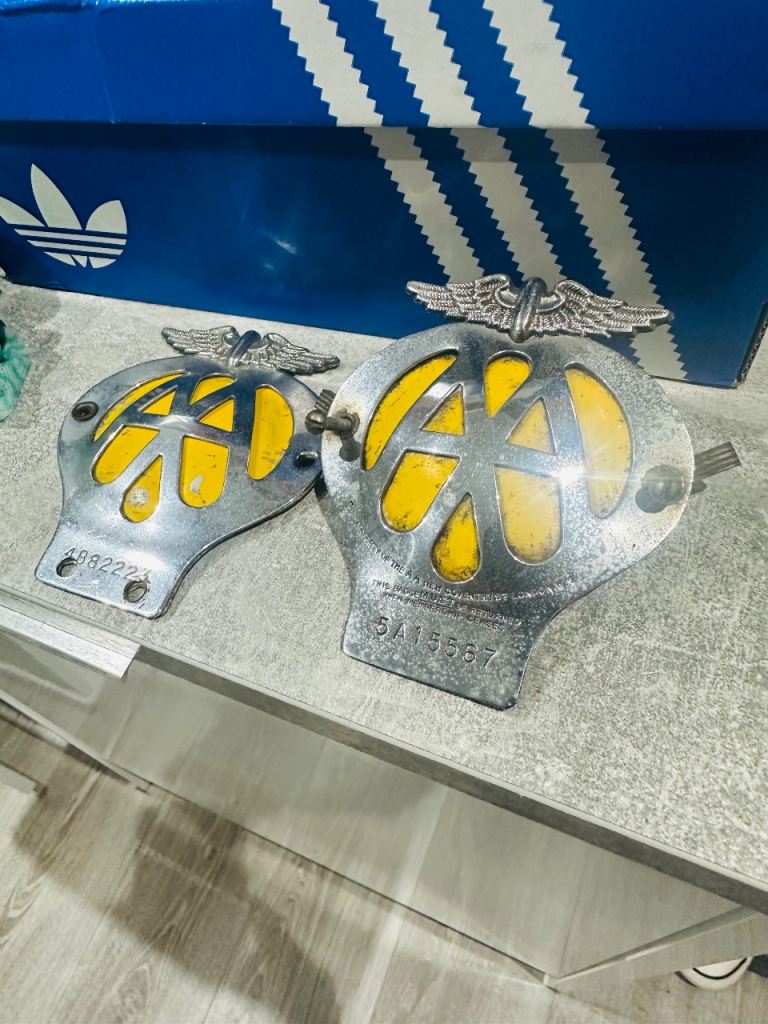 Vintage Car Badges . Collectible . AA and Scotland 