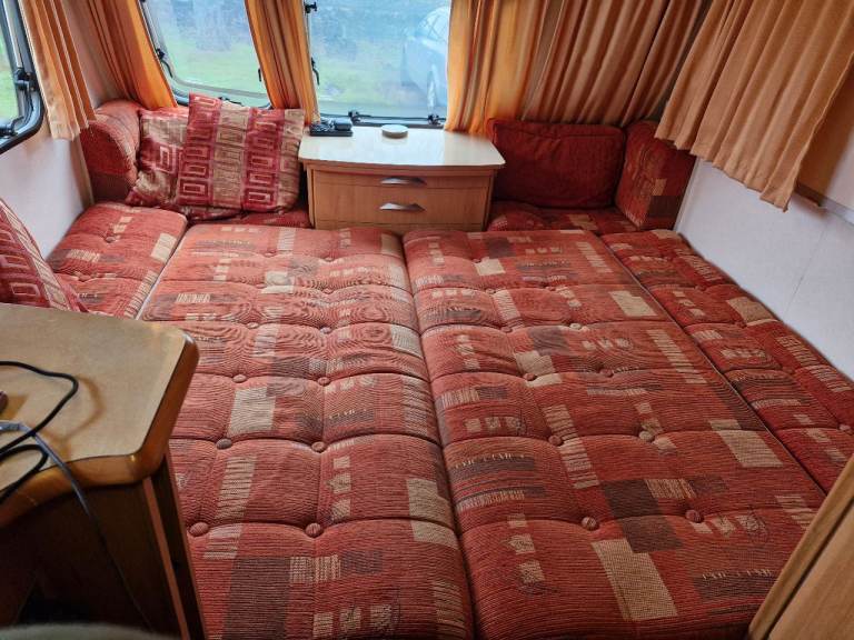 5 berth caravan 