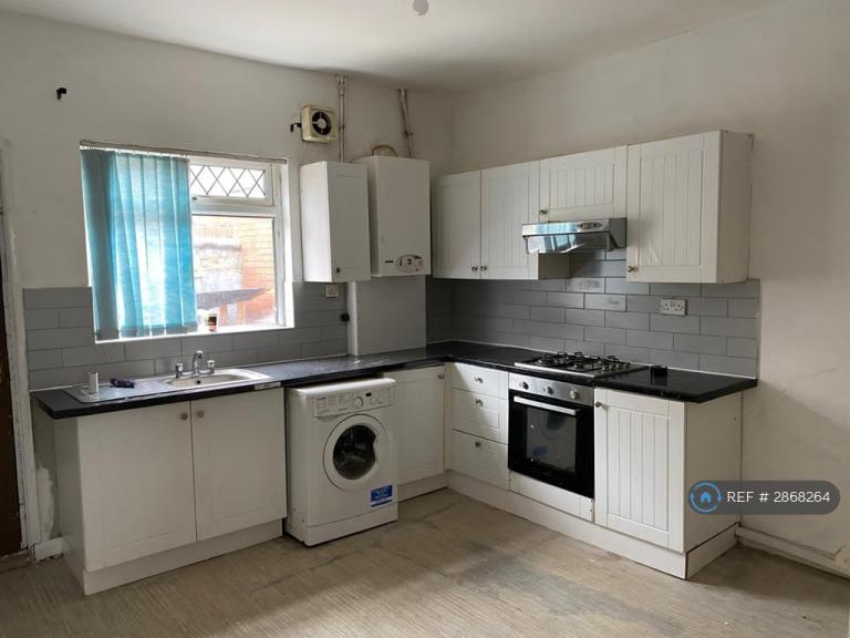 2 bedroom house in Greer St, Manchester, M11 (2 bed) (#2868264)