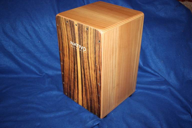 Nativo INIC-BROWN Inicia Series Standard-Class A Oak Cajon ~ Brown Front Finish ~ £95 ono