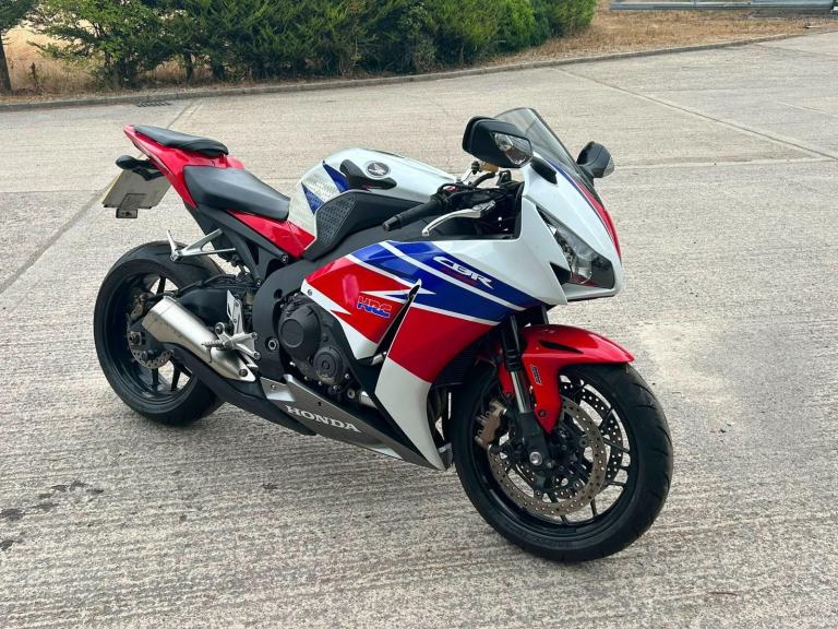 2014 14 HONDA CBR1000RR FIREBLADE 1000 Super Sports 27K MILES