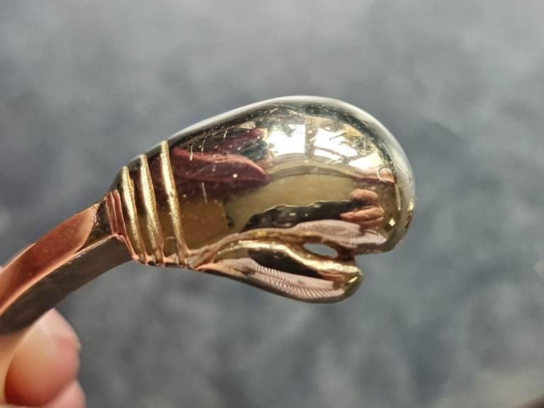 VERY VERY RARE MENS 9ct SOLID GOLD HAND MADE SQUARE SHANK BOXING GLOVE TORQUE BANGLE 52g