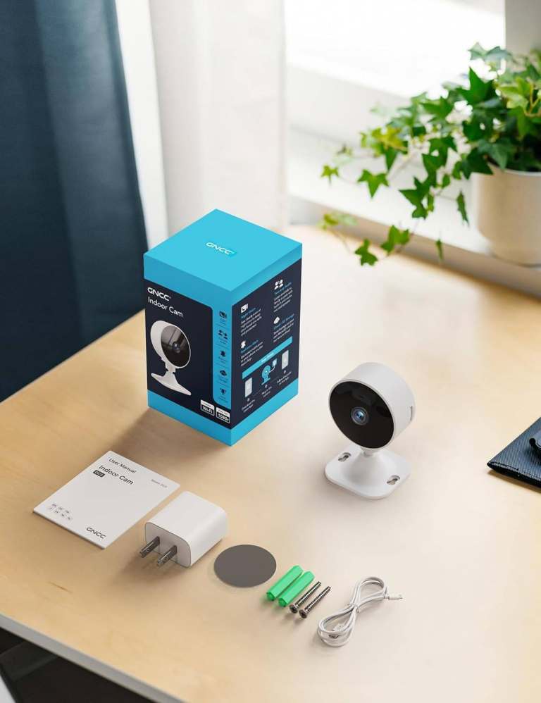 INDOOR SECURITY CAMERA. NEW IN BOX - Smart Home Security Camera