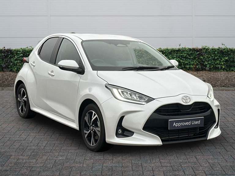 2025 Toyota Yaris 1.5 Hybrid Design 5dr CVT HATCHBACK PETROL/ELECTRIC Automatic
