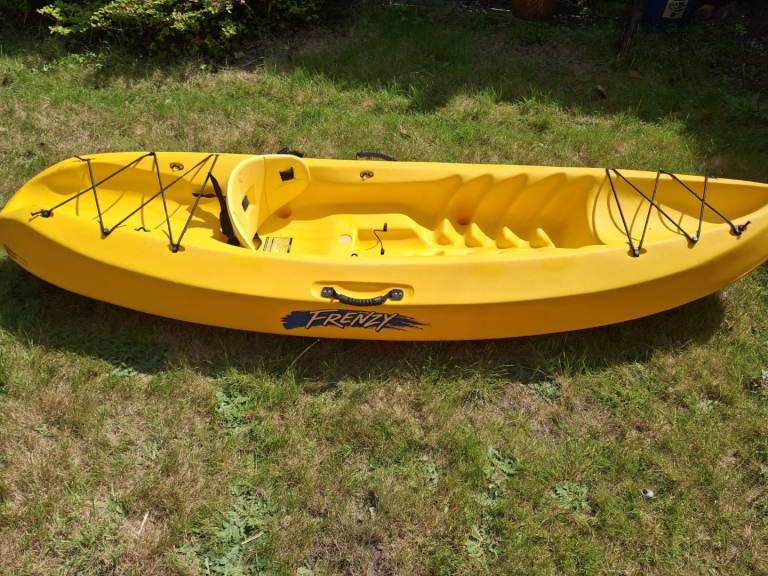 Ocean Kayak Frenzy Sit-On-Top Kayak with Paddle and Trolley