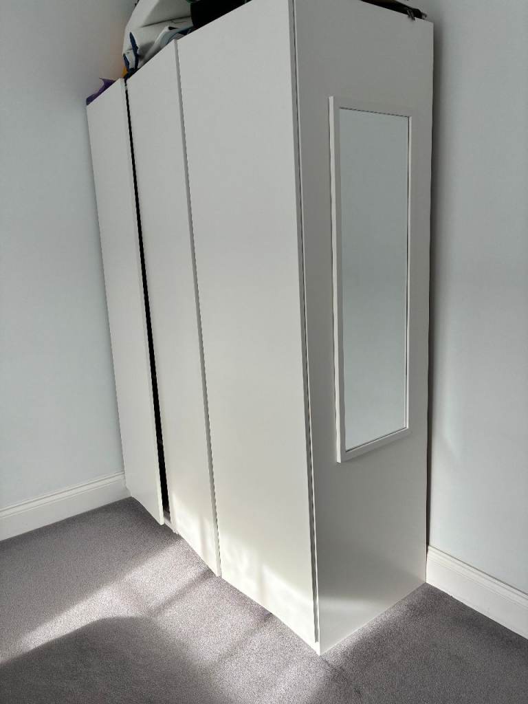 IKEA PAX / FORSAND Wardrobe (White) – Excellent Condition and Includes mirror