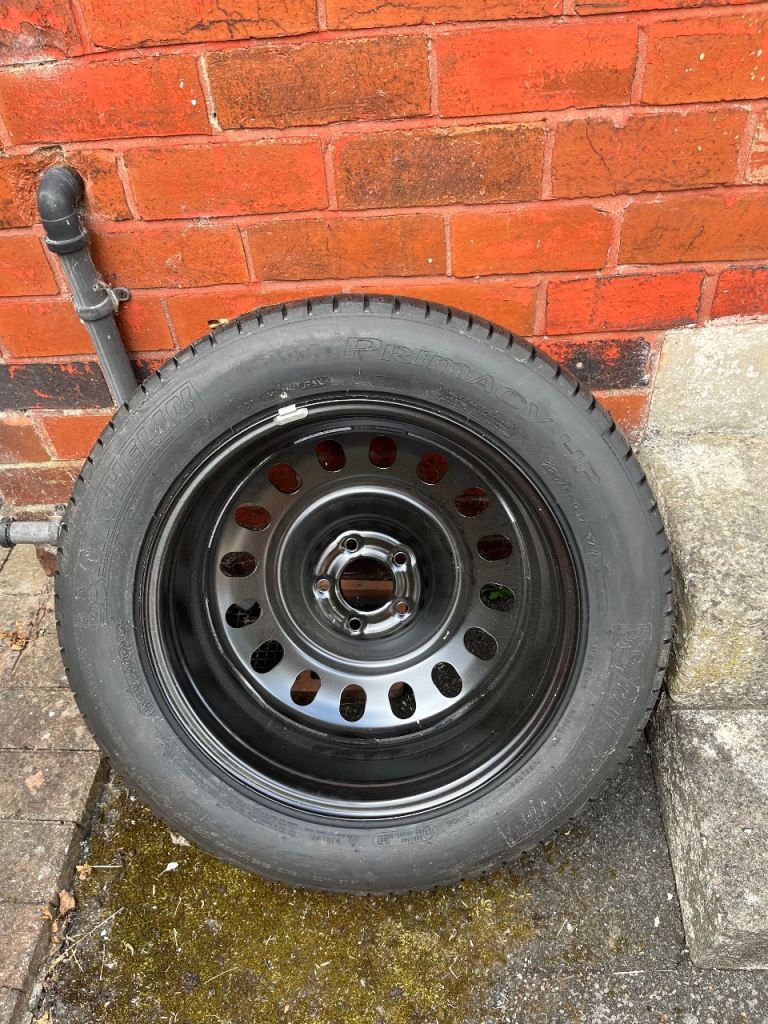 Michelin tyre new size 225 x 55 x 17 
