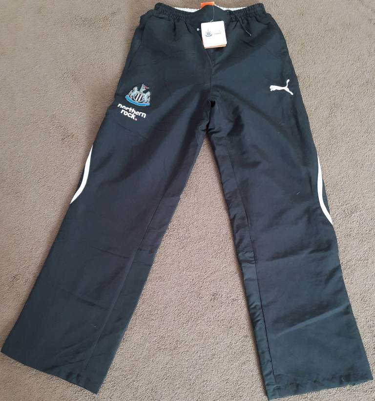 Newcastle United Puma Trousers - Size XL Boys - BNWT
