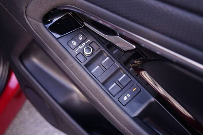 2020 Land Rover Range Rover Evoque 1.5 P300e 12.2kWh S SUV 5dr Petrol Plug-in Hybrid Auto 4WD Eur...