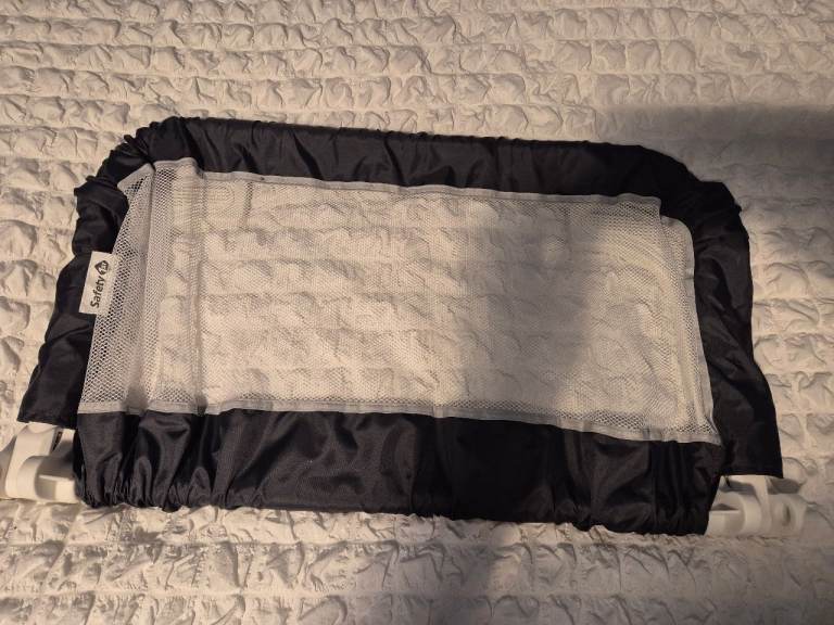Safety 1st Baby Bed Rail Guard – Good Condition