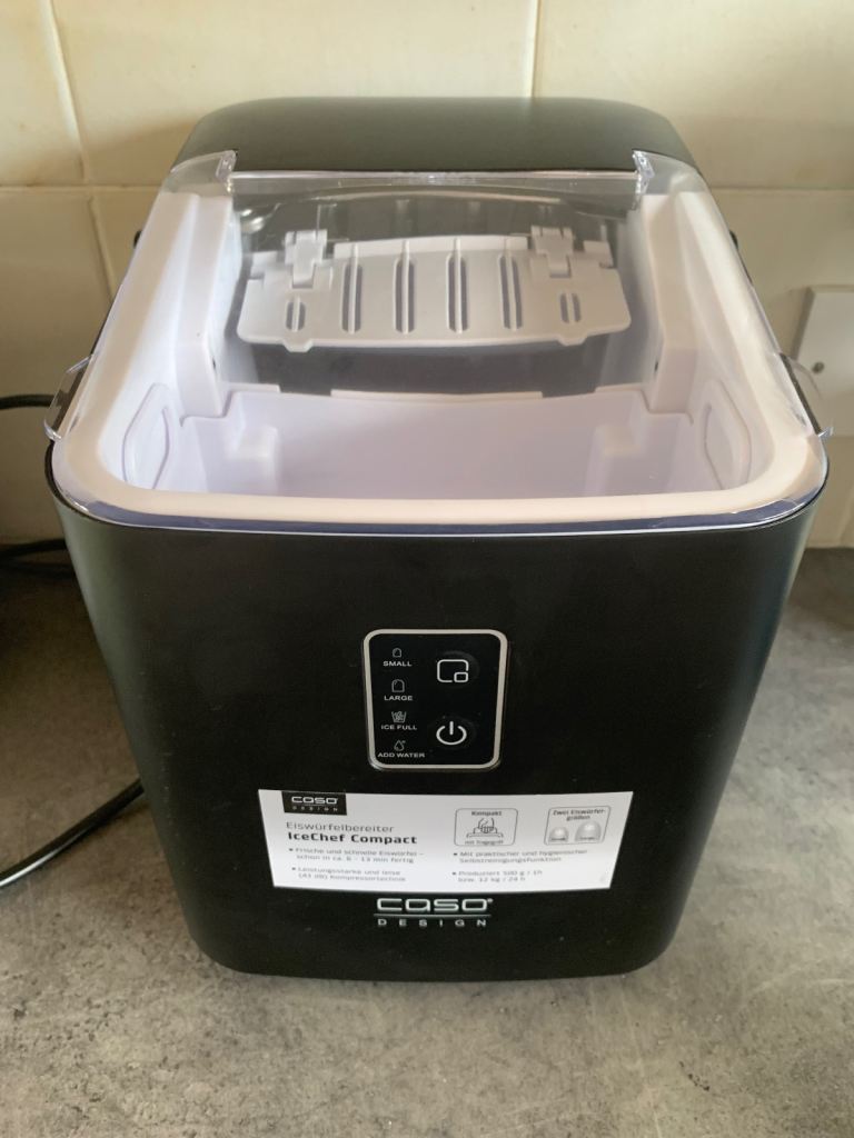 CASO Design Countertop Ice Cube Maker Matte Black - Party Entertaining