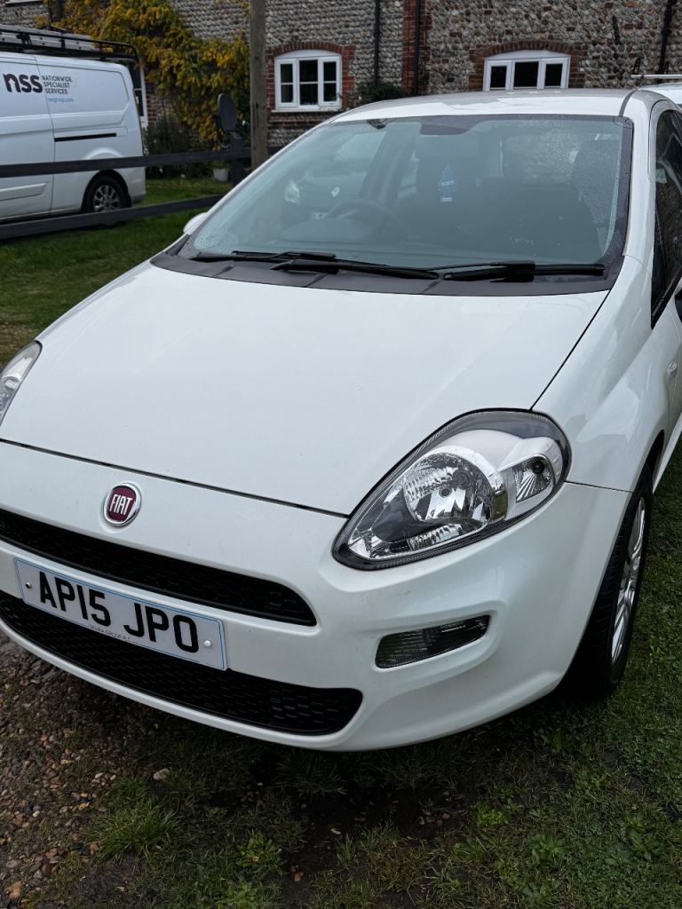 Fiat, PUNTO, Hatchback, 2015, Manual, 1242 (cc), 3 doors