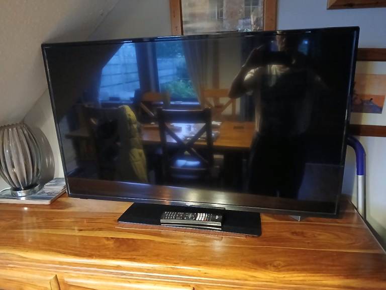 Bush 42" flat screen tv