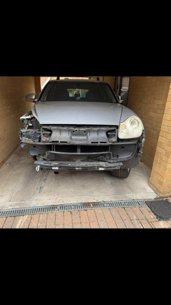 Porsche cayenne s tiptronic 2004 4.5 v8 petrol auto silver (breaking for parts) 